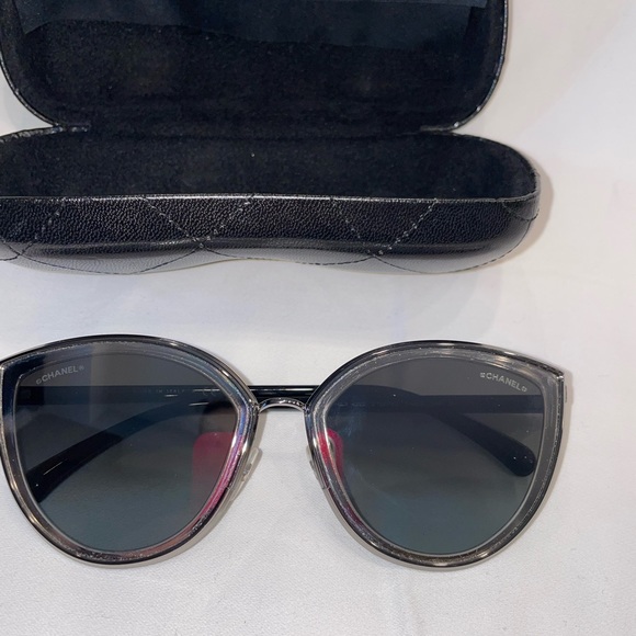 Chanel Sunglasses - Picture 4 of 12